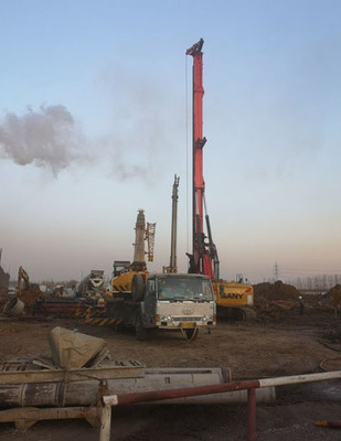 按下項目建設(shè)“快進鍵”海城規(guī)上企業(yè)開復(fù)工率超95%