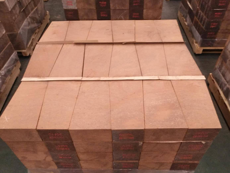 公司創(chuàng)新突破 電熔鎂生產(chǎn)技術(shù)升級(jí)，助力綠色制造新征程